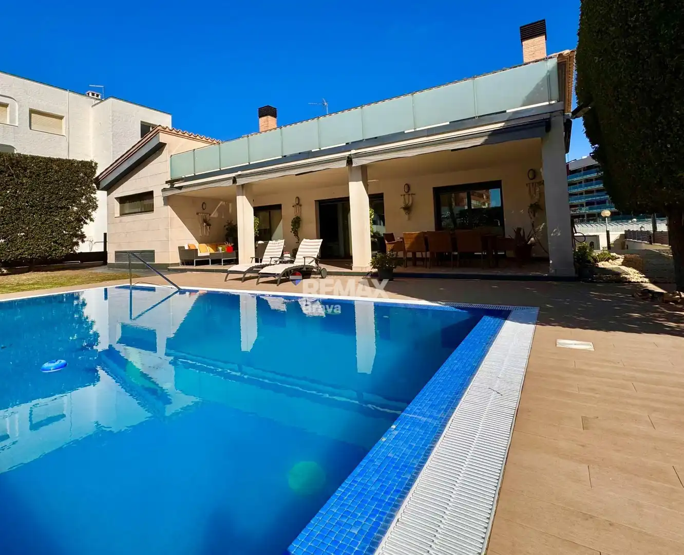 Detached house with pool for sale in Calle Cap de la Gola, imagen 2
