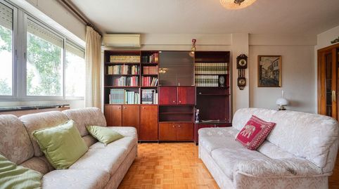 Foto 4 de Piso en venta en Calle de Alicún, Apóstol Santiago, Madrid Capital
