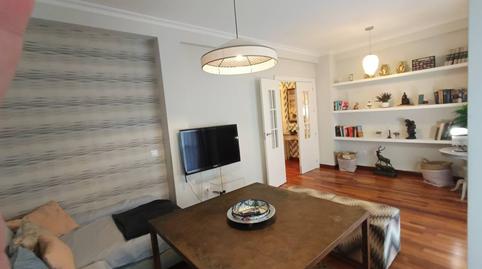 Foto 2 de Piso de alquiler en Calle Madre Rafols, Los Remedios,  Sevilla Capital