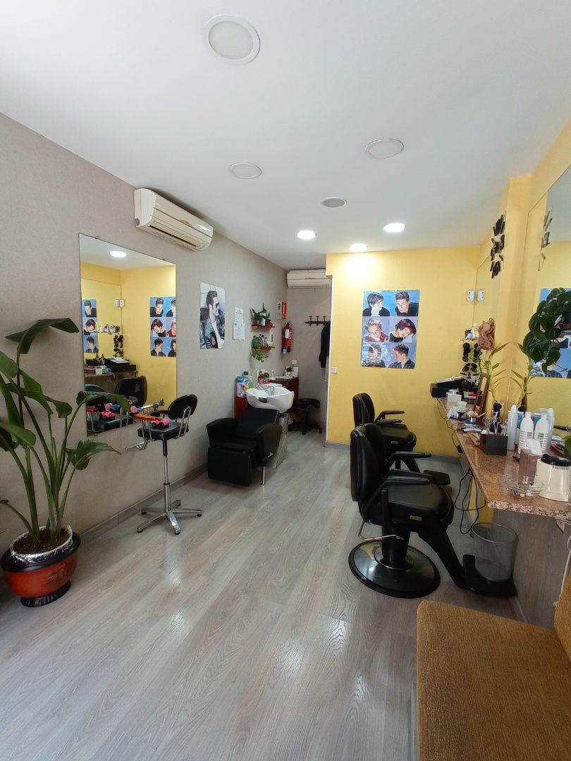 Premises for sale in  Madrid Capital  with Air Conditioner, Heating and Alarm