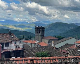 Vista exterior de Casa o xalet en venda en Herguijuela de la Sierra amb Balcó