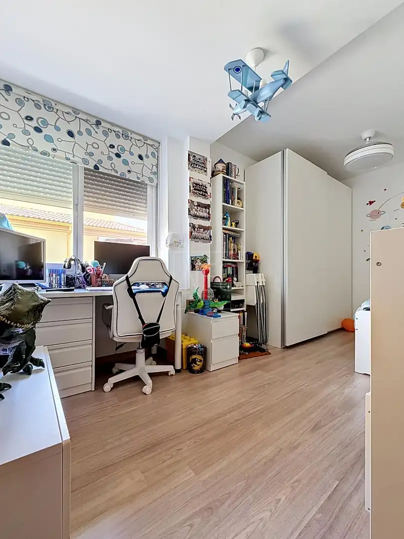 Habitación de Ático en venta en Las Gabias con Aire acondicionado, Calefacción y Terraza