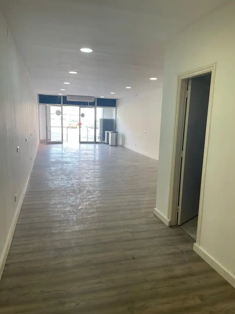 Business premises for sale in Tordera pueblo, imagen 4