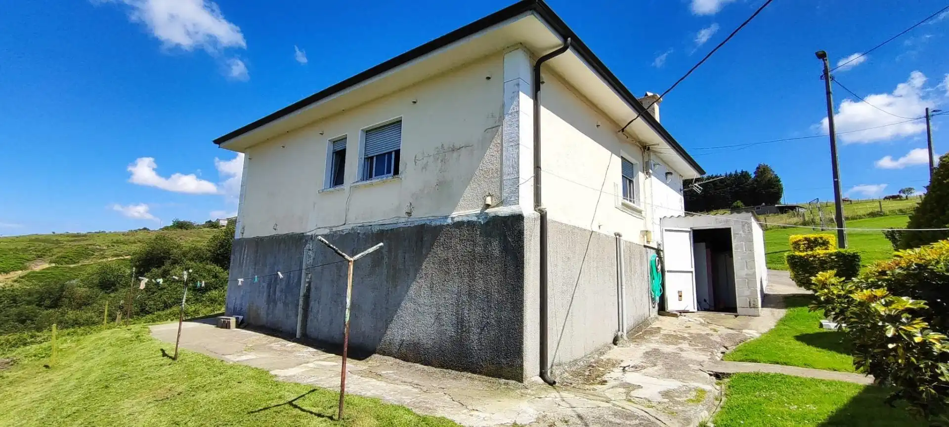 Vista exterior de Casa o xalet en venda en Polanco amb Calefacció, Jardí privat i Traster