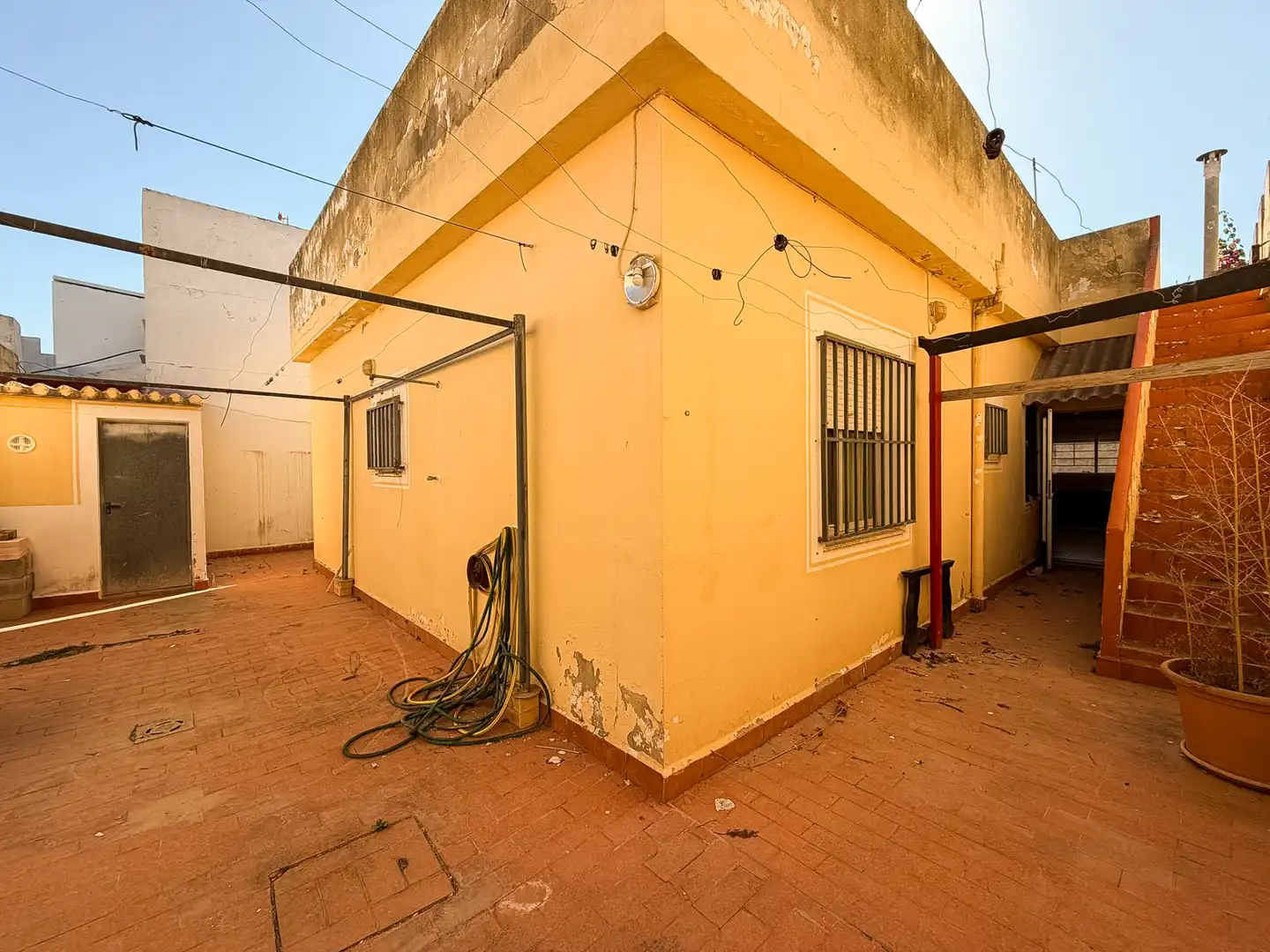 Exterior view of Detached homes for sale in Cullera  with Terrace and Furnished