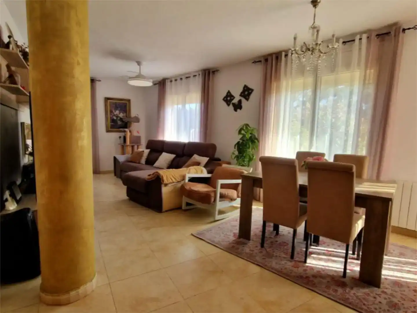 Sala d'estar de Casa o xalet en venda en Vidreres amb Aire condicionat, Piscina i Balcó