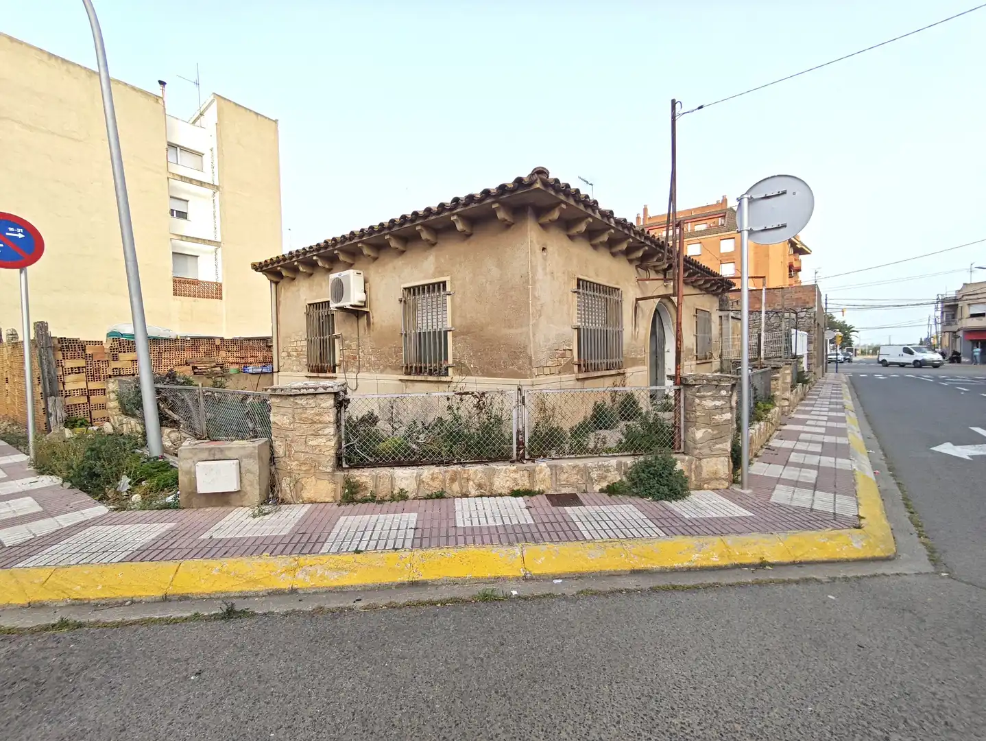 Exterior view of Houses for sale in L'Aldea  with Private garden