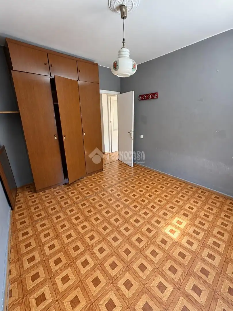 Habitación de Piso en venta en Madrid con Parquet