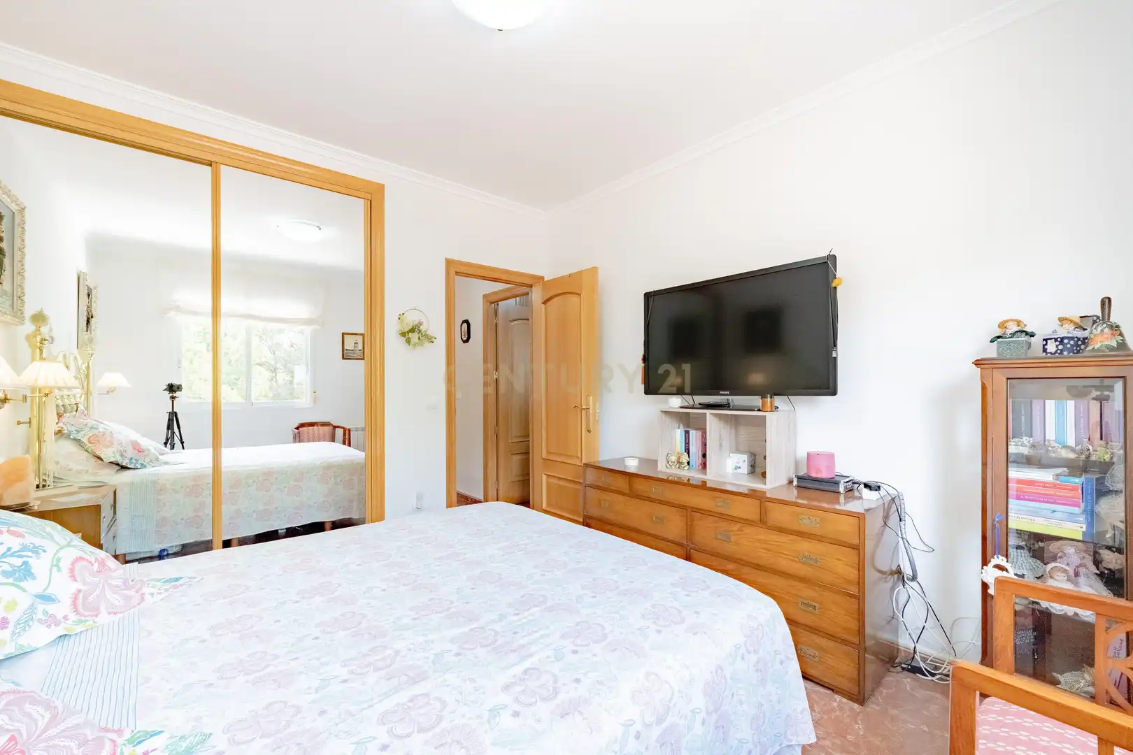 Habitación de Casa adosada en venta en Náquera con Trastero, Piscina y Horno