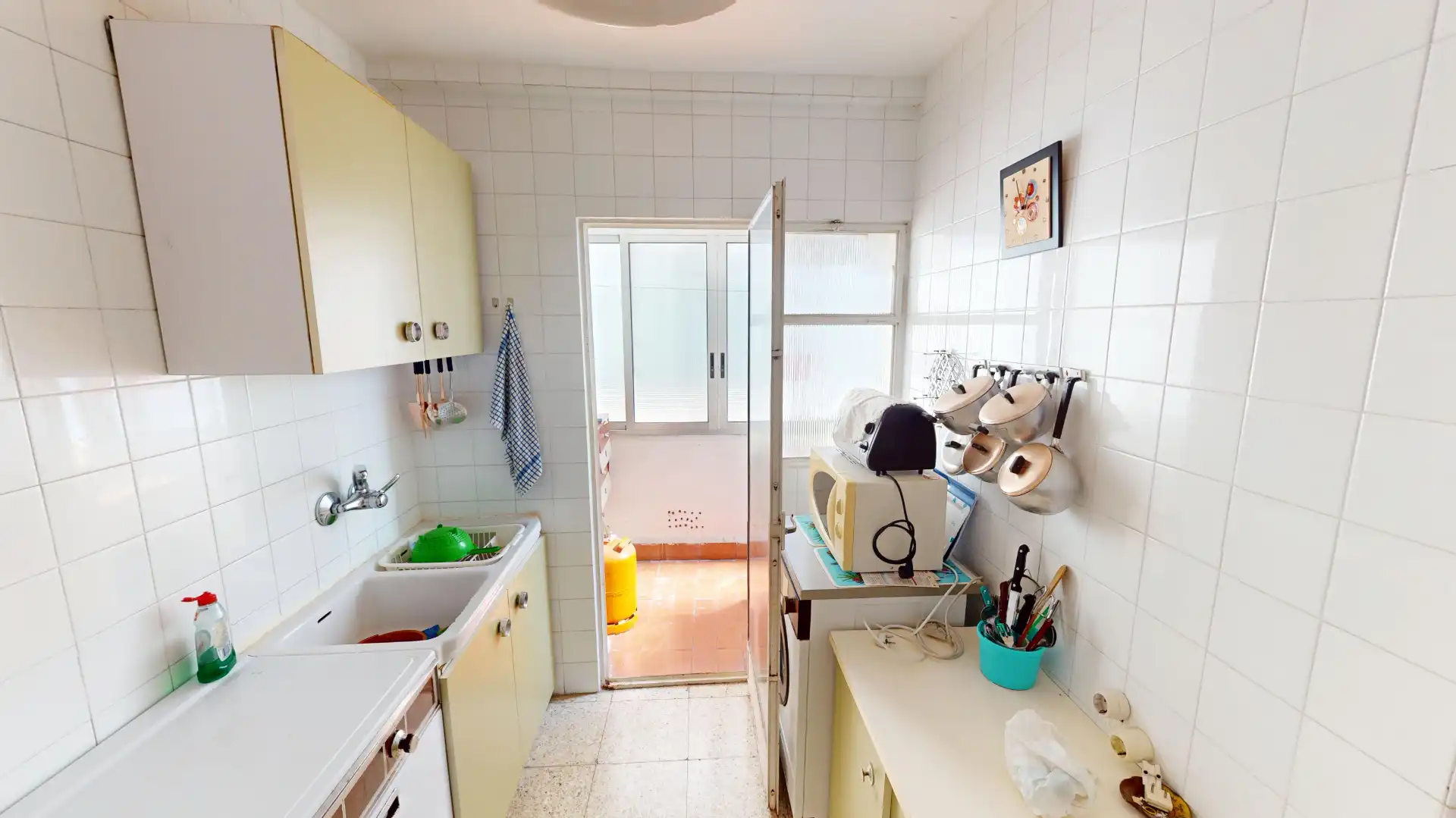 Kitchen of Flat for sale in Alicante / Alacant  with Air Conditioner, Furnished and Balcony