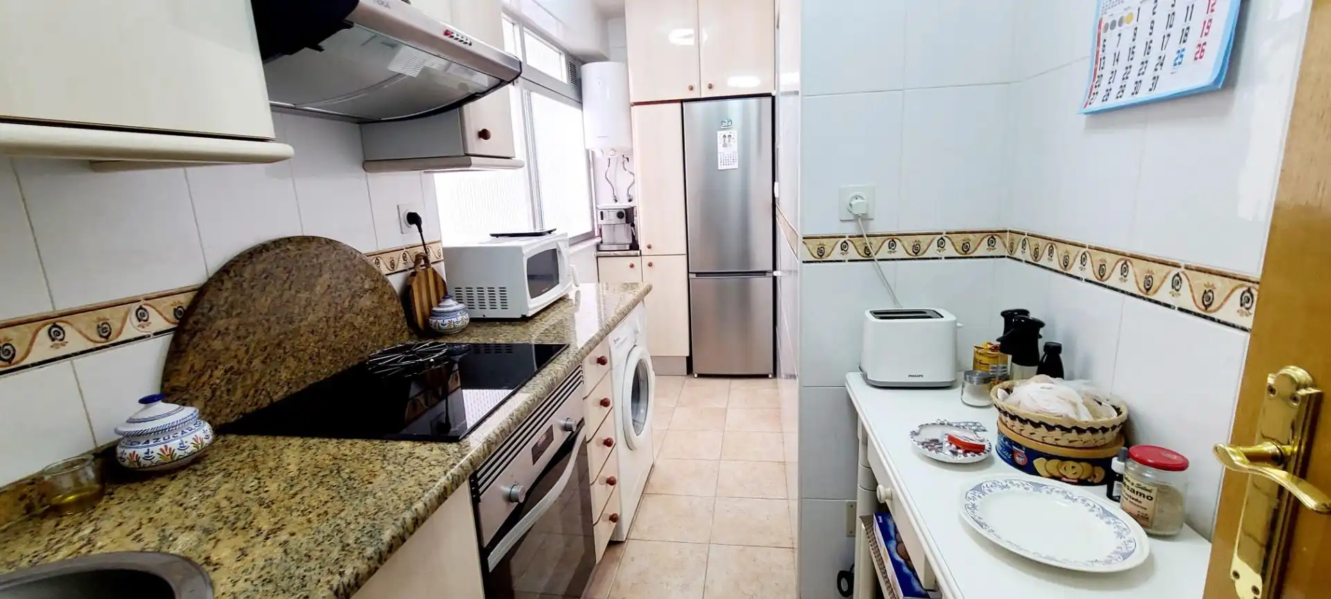 Cuina de Apartament en venda en Madrid amb Calefacció