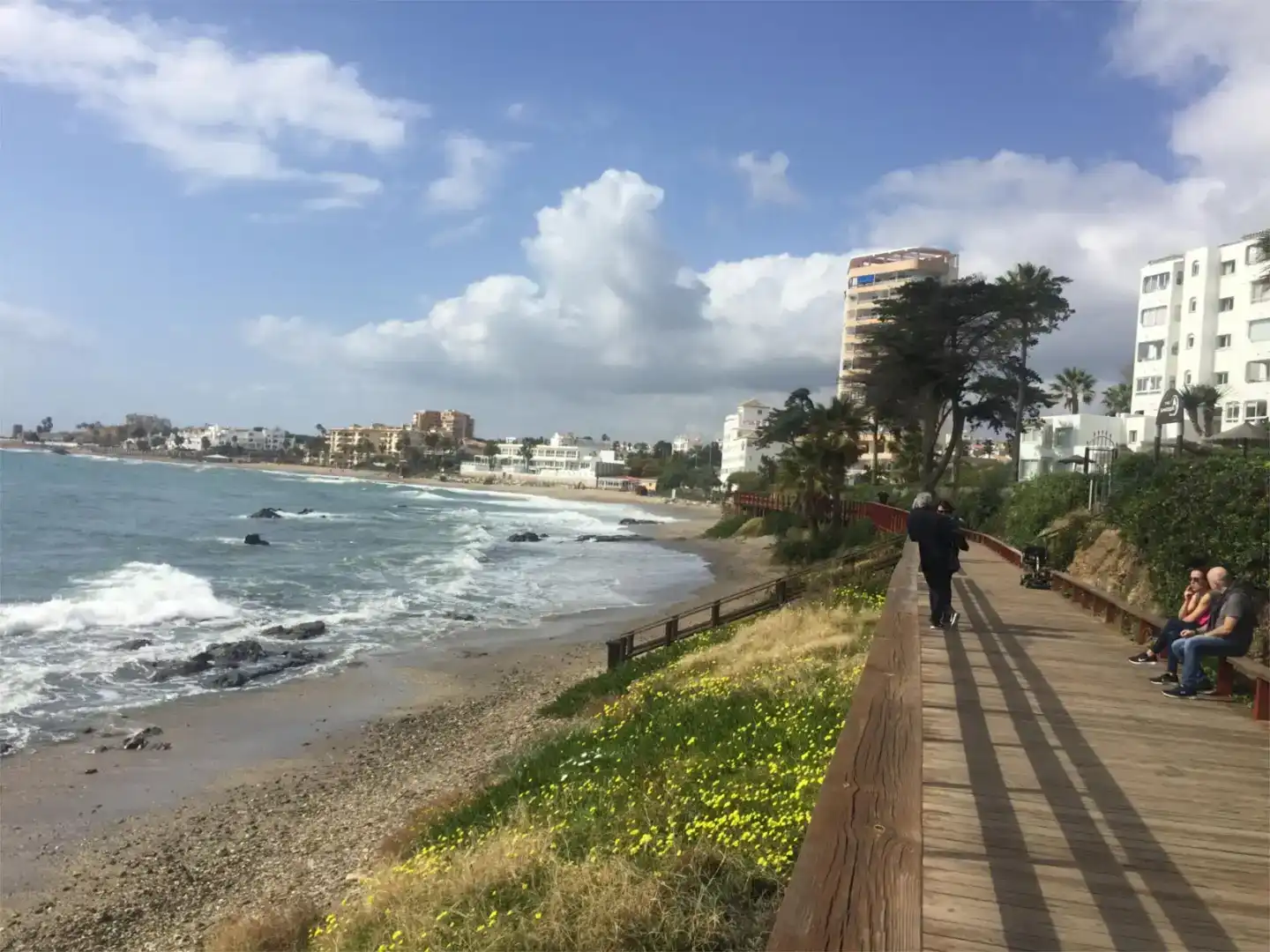 Außenansicht von Wohnungen zur Miete in Mijas mit Klimaanlage, Schwimmbad und Balkon