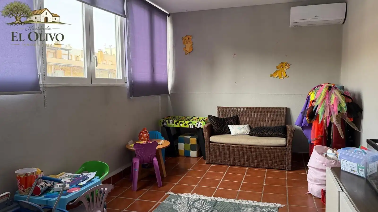 Sala d'estar de Casa adosada en venda en Almería