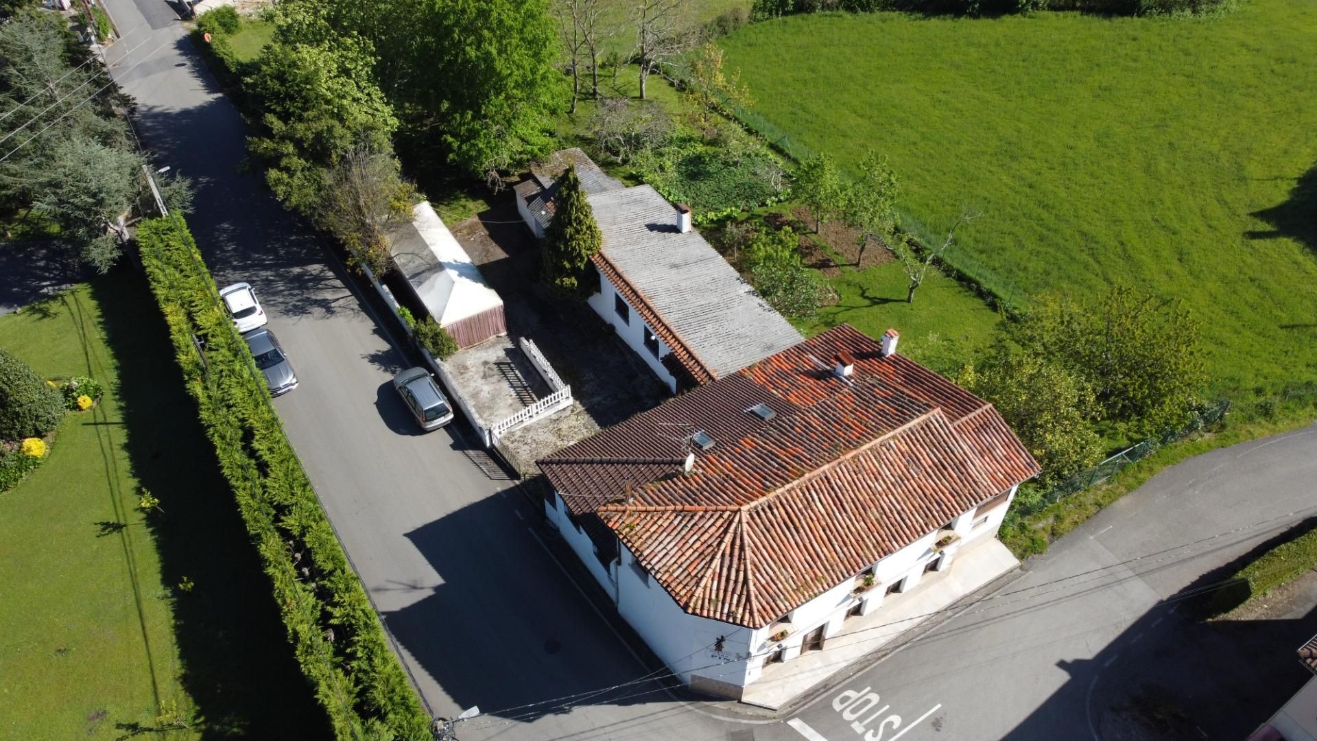 Vista exterior de Casa o xalet en venda en Siero amb Calefacció, Jardí privat i Terrassa