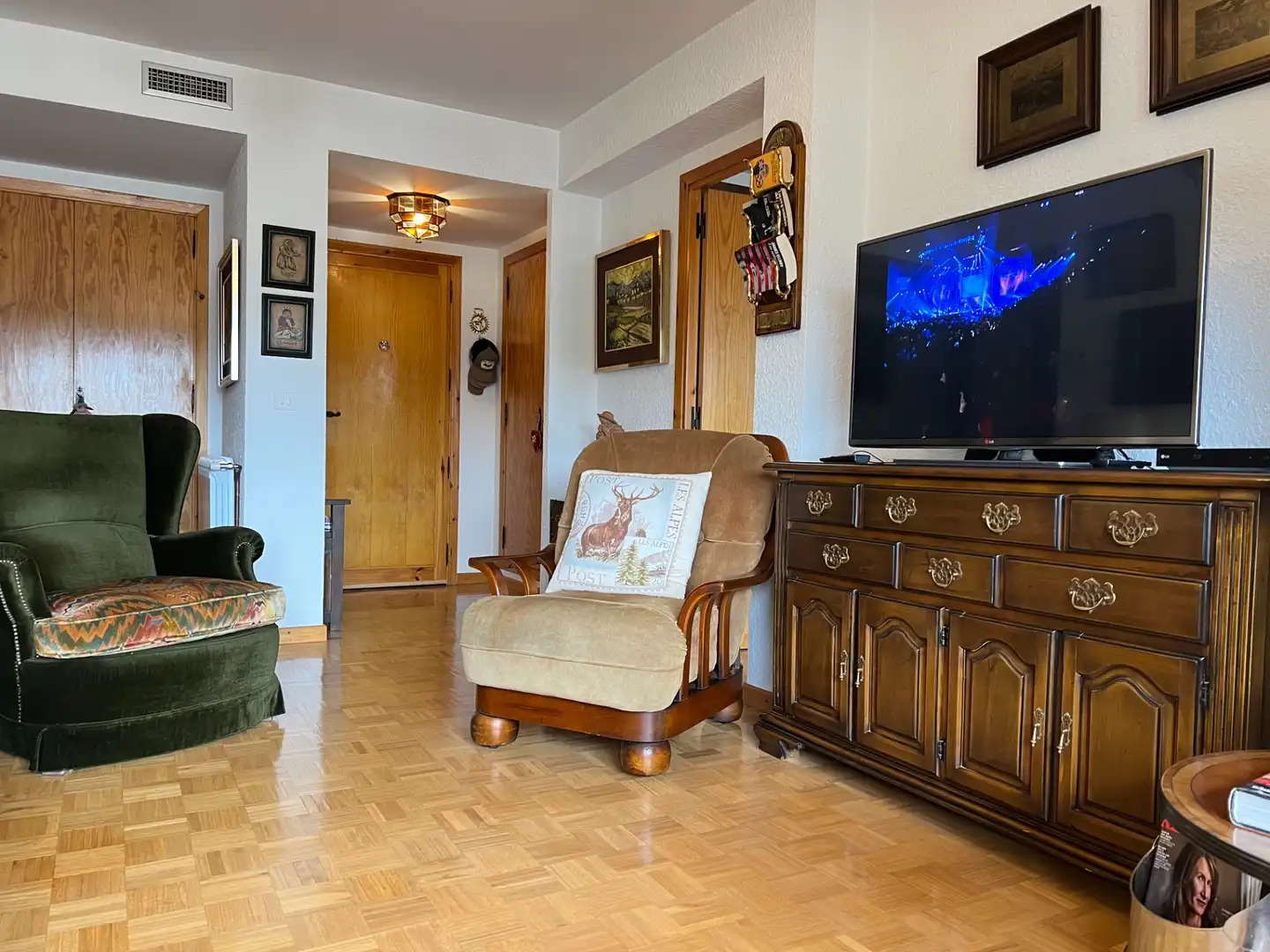 Living room of Attic for sale in Jaca  with Terrace and Community pool