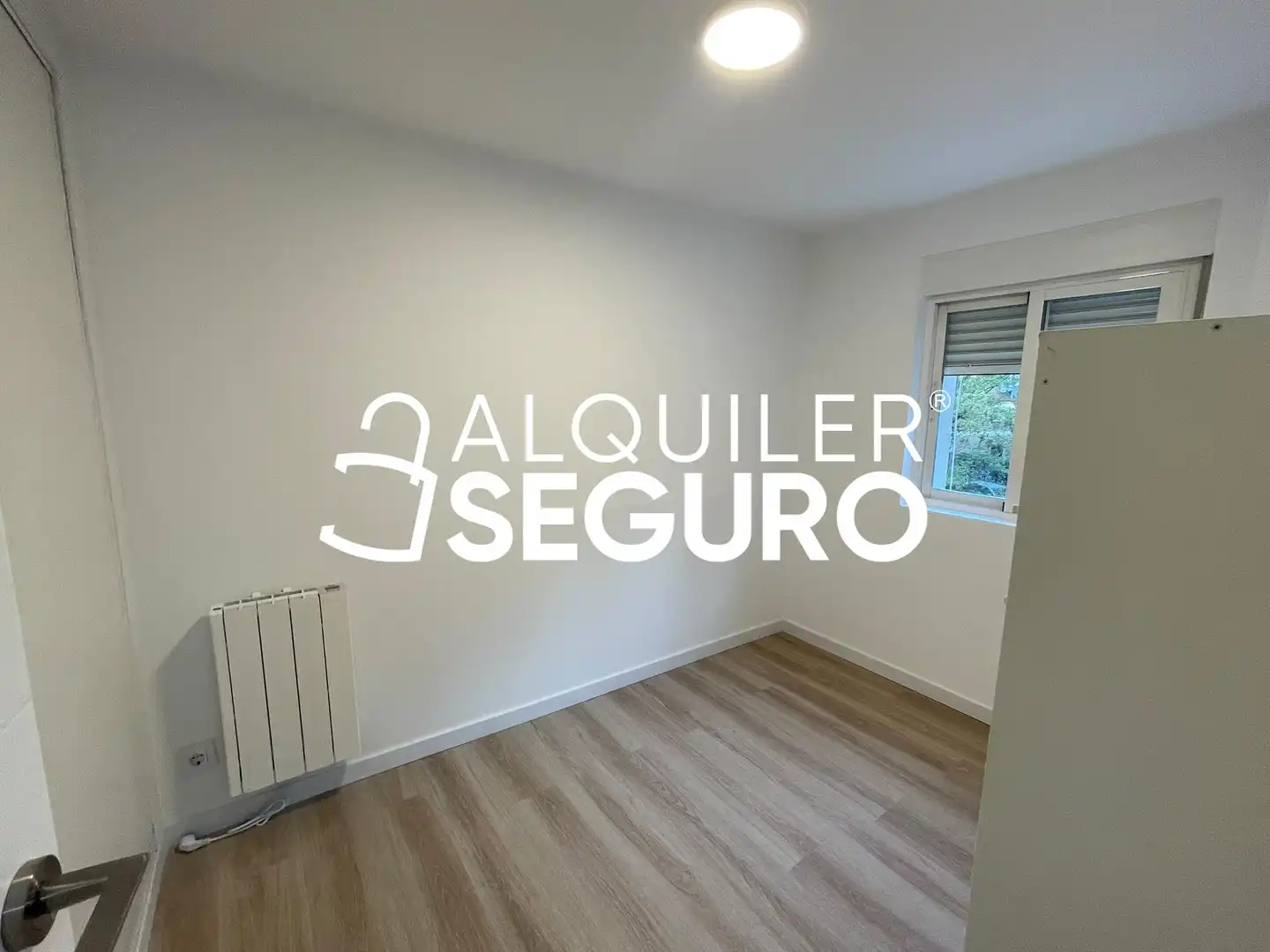 Habitación de Piso de alquiler en Madrid con Aire acondicionado, Calefacción y Amueblado