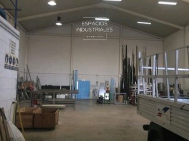 Nau industrial en venda a Ua-44 Granja Dos Torres