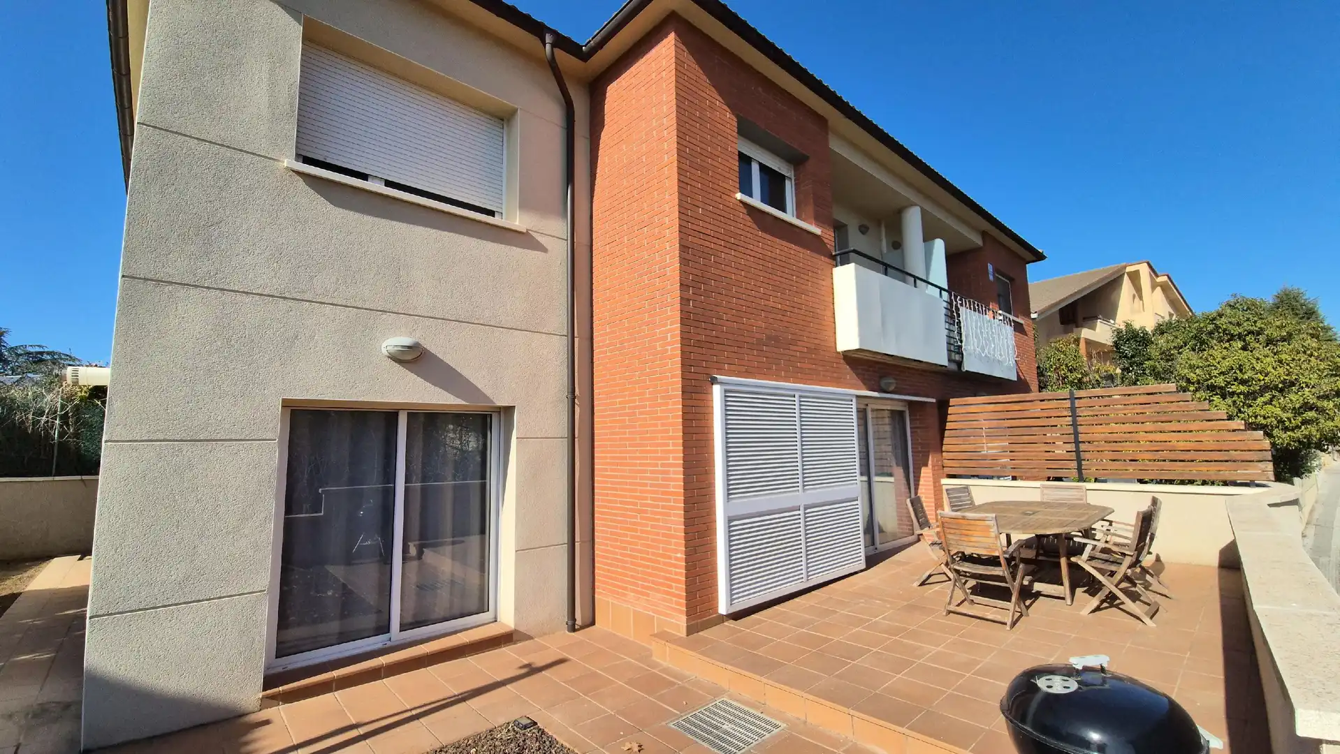 Vista exterior de Casa adosada en venta en Piera con Calefacción, Jardín privado y Parquet