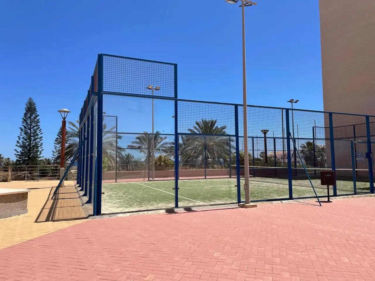 Vista exterior de Apartament en venda en La Manga del Mar Menor amb Aire condicionat, Terrassa i Piscina