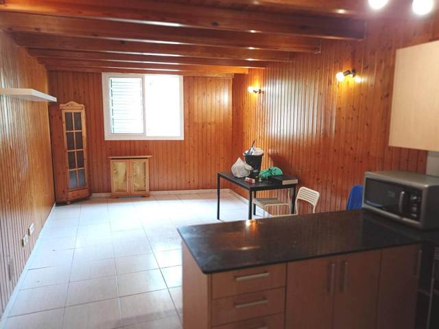 Planta baja en Venta en Carrer dels Cortada en La Teixonera