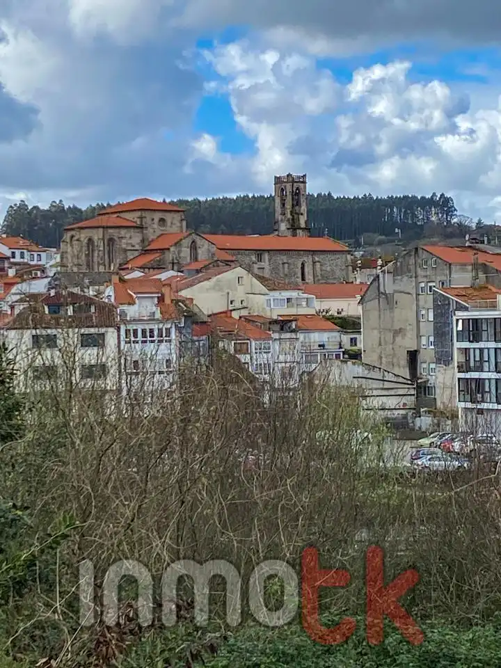 Vista exterior de Casa o xalet en venda en Betanzos amb Jardí privat i Terrassa