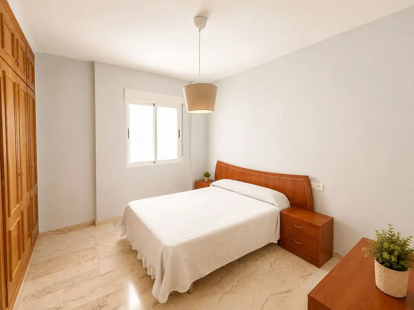 Schlafzimmer von Wohnung zur Miete in Almuñécar mit Möbliert und Balkon