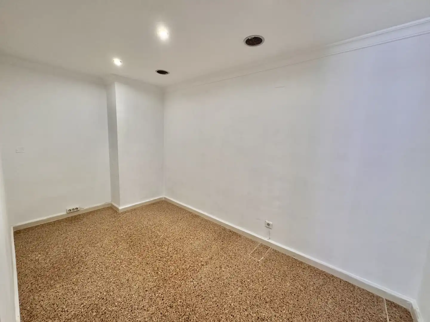 Apartamento en venta en Torremolinos con Aire acondicionado, Calefacción y Trastero