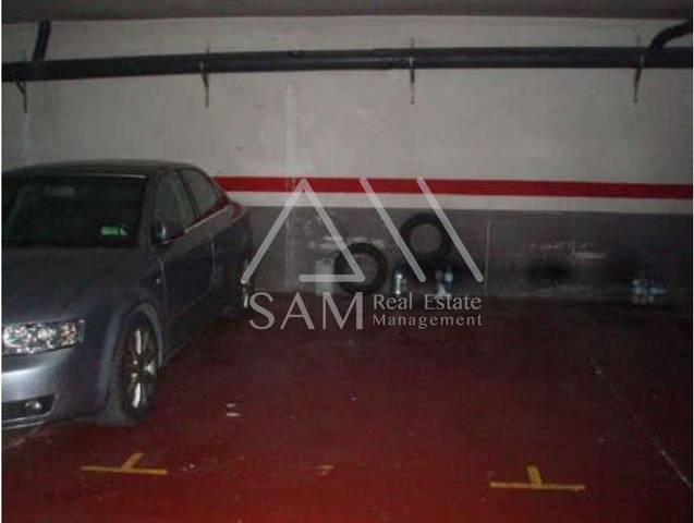 Garaje en Venta en El Poble Sec - Parc de Montjuïc