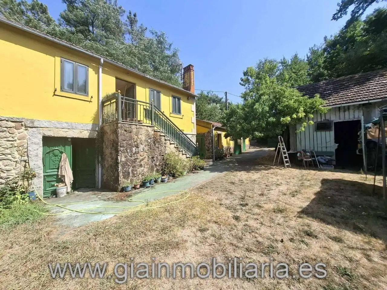 Casa con jardín en venta en Calle Angoares, imagen 2
