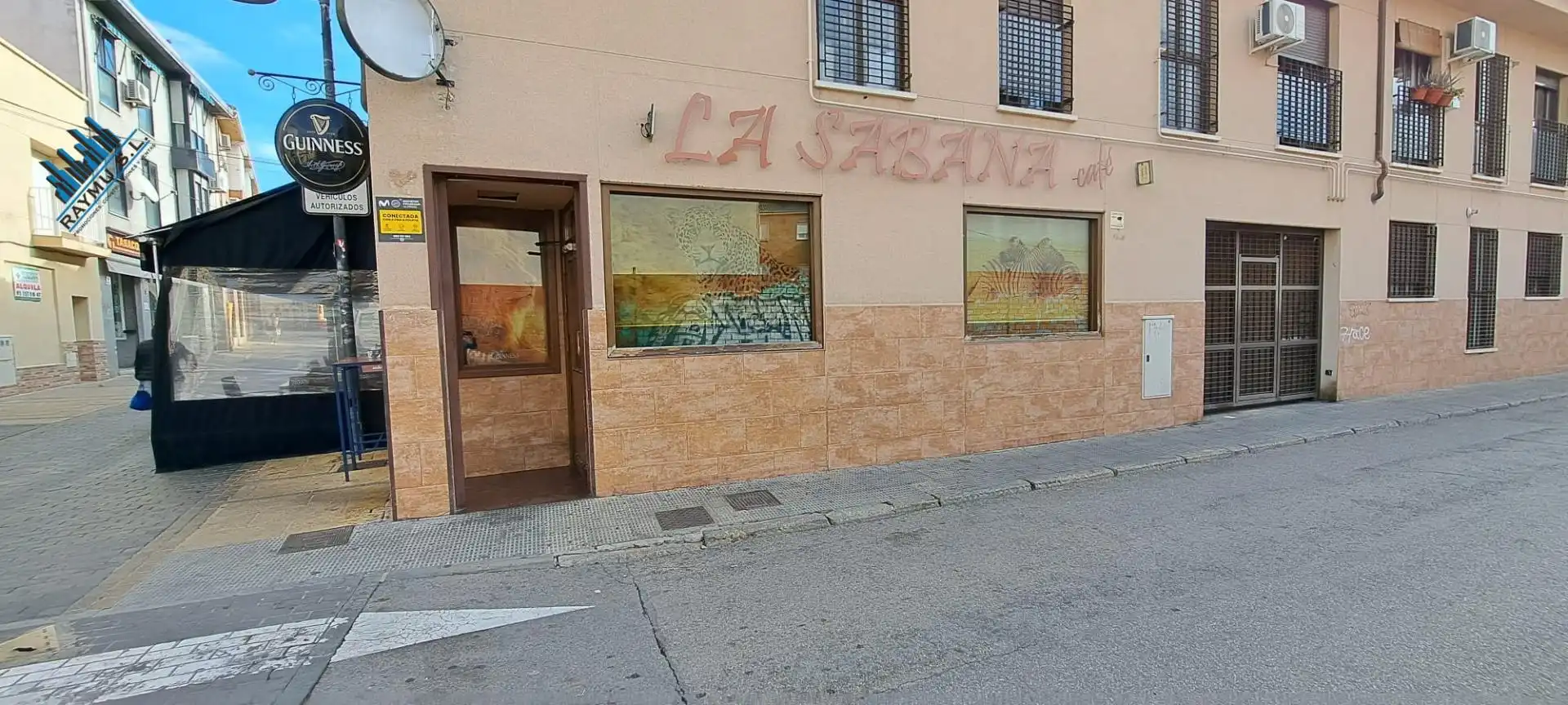 Gewerbefläche zur Miete in Calle de la Iglesia, imagen 2