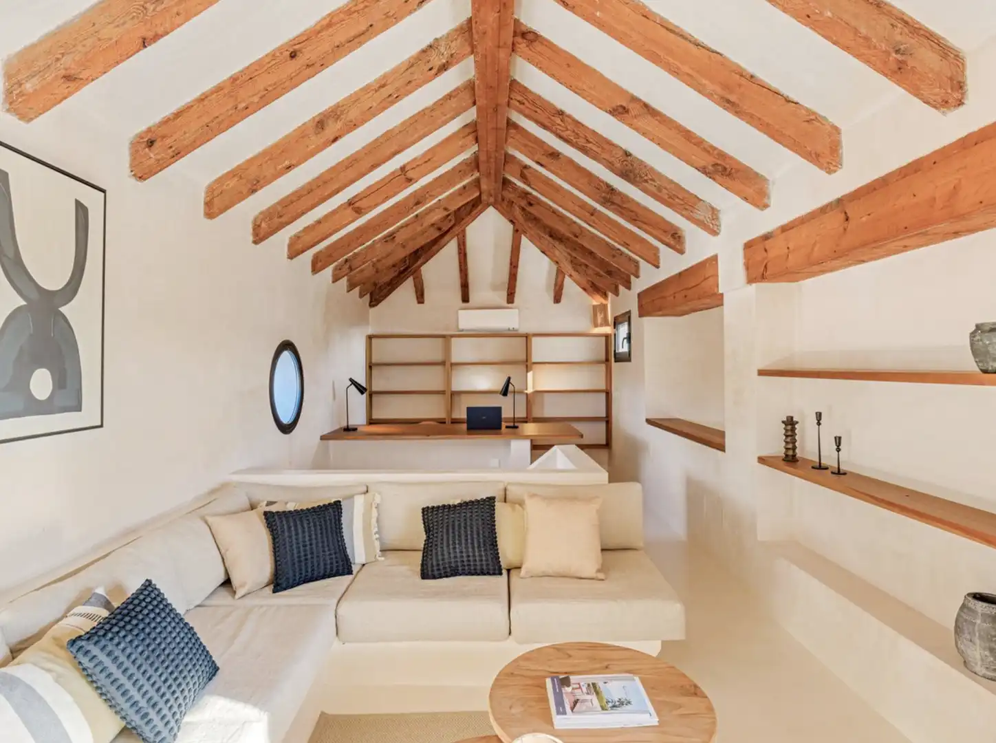 Sala d'estar de Casa o xalet en venda en Estepona amb Aire condicionat, Calefacció i Jardí privat