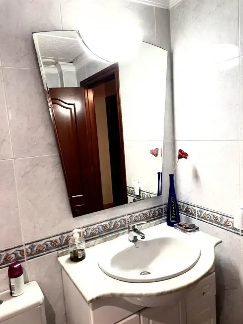 Baño de Piso en venta en Arrecife con Trastero, Amueblado y Horno