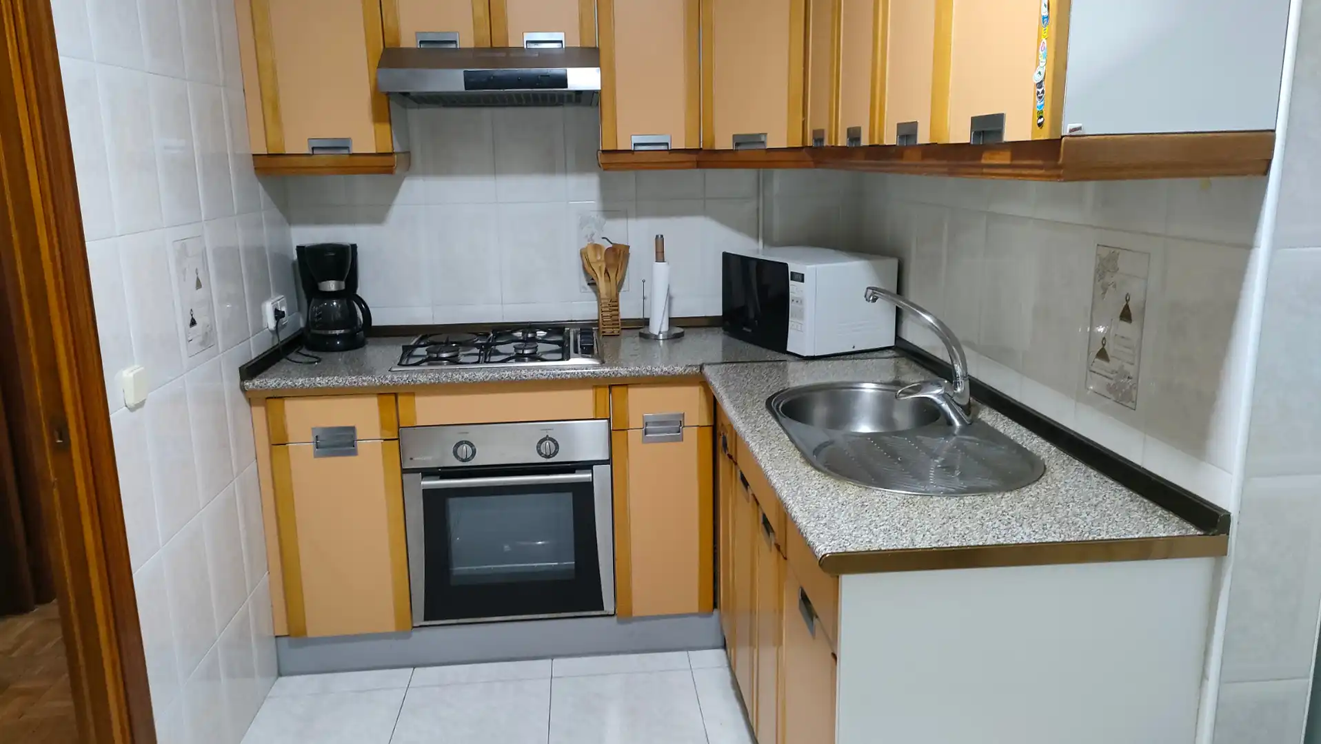 Kitchen of Flat for sale in Torrejón de Ardoz  with Air Conditioner, Heating and Parquet flooring