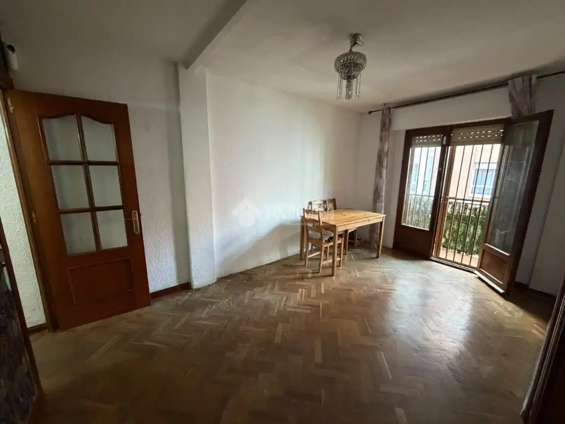 Piso con ascensor en venta en C. Bohime, imagen 3