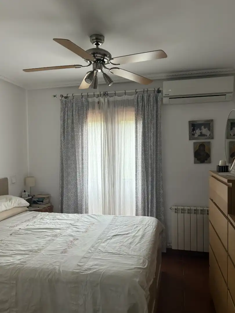 Habitación de Casa o chalet en venta en El Escorial con Aire acondicionado, Calefacción y Jardín privado