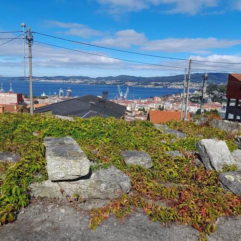 Terreno residencial en Venta en Camiño Pouleira en Teis