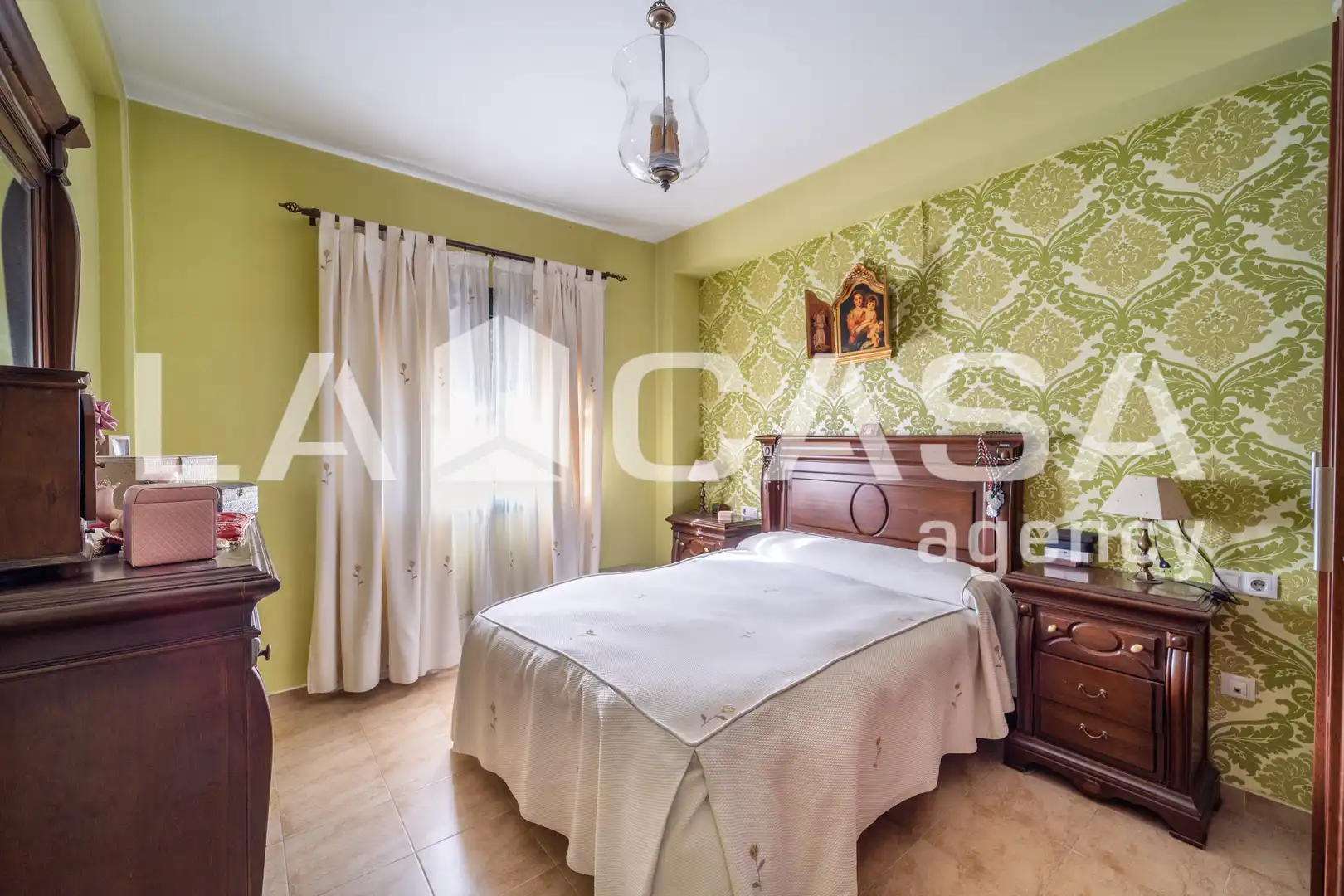 Habitación de Casa adosada en venta en Dos Hermanas con Aire acondicionado, Terraza y Trastero
