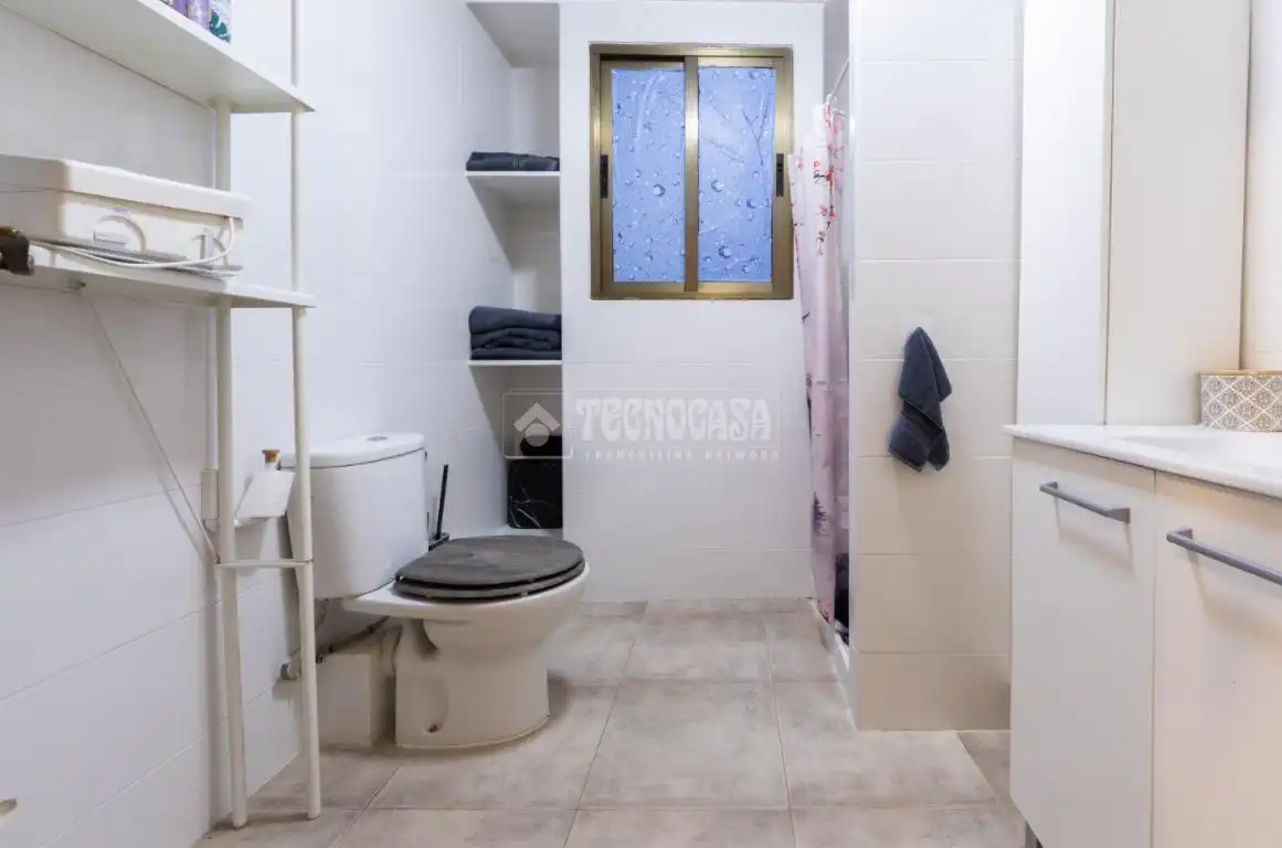 Baño de Piso en venta en Tarragona con Calefacción