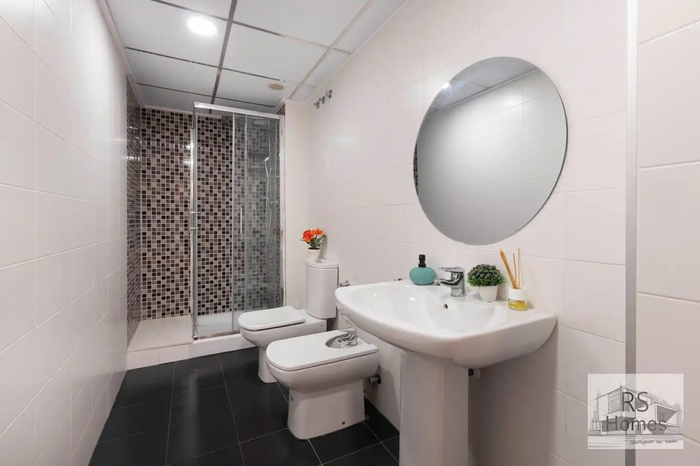 Baño de Piso en venta en Benaguasil con Aire acondicionado, Terraza y Balcón