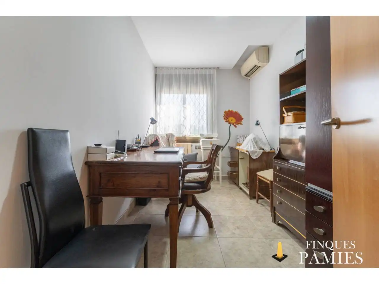 Habitación de Finca rústica en venta en Reus con Aire acondicionado, Calefacción y Jardín privado
