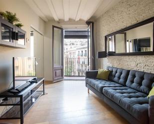 Living room of Flat to rent in  Barcelona Capital  with Air Conditioner, Heating and Balcony