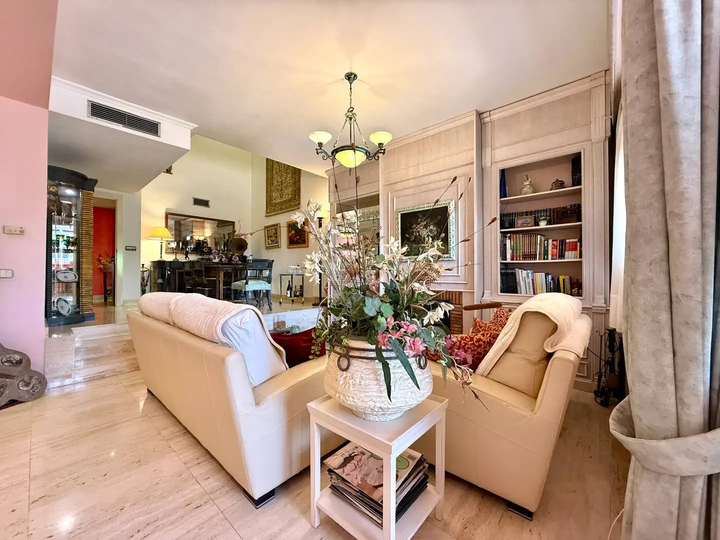 Sala de estar de Casa o chalet en venta en Alicante / Alacant con Aire acondicionado, Jardín privado y Terraza