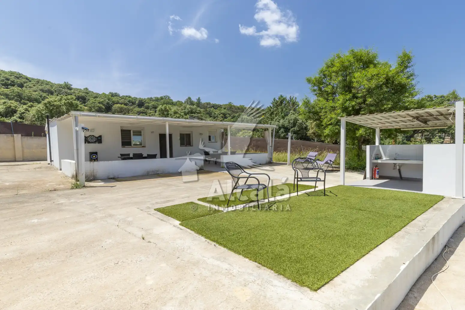 Casa amb piscina en venda a Hontoba