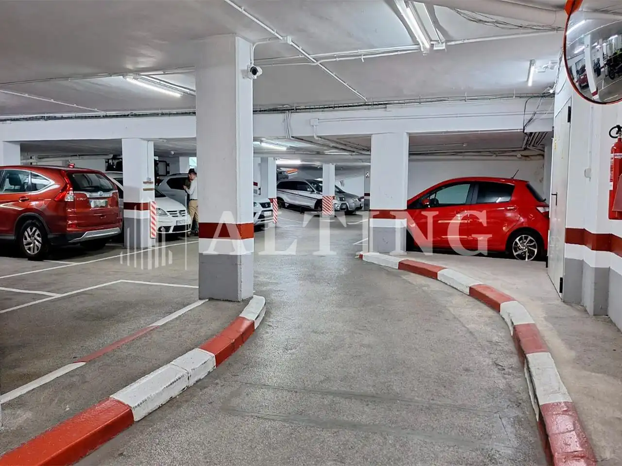 Aparcament de Garatge en venda en Barcelona