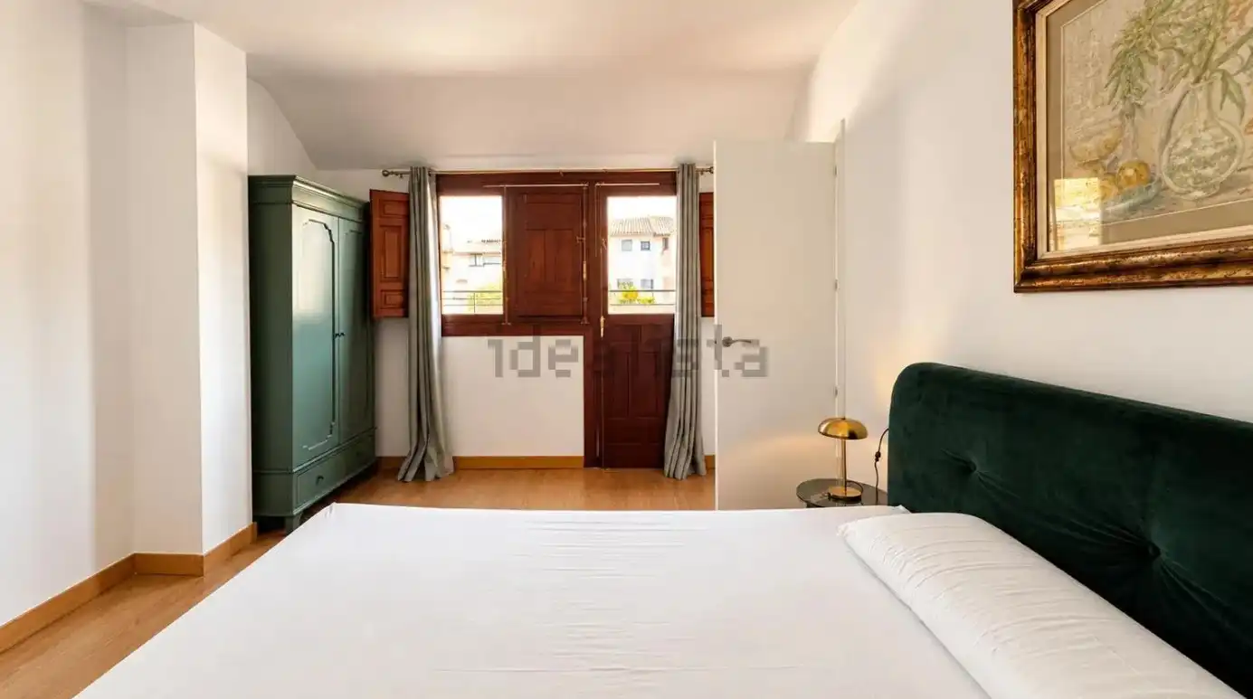 Bedroom of Attic for rent in Granada  with Air Conditioner, Heating and Terrace