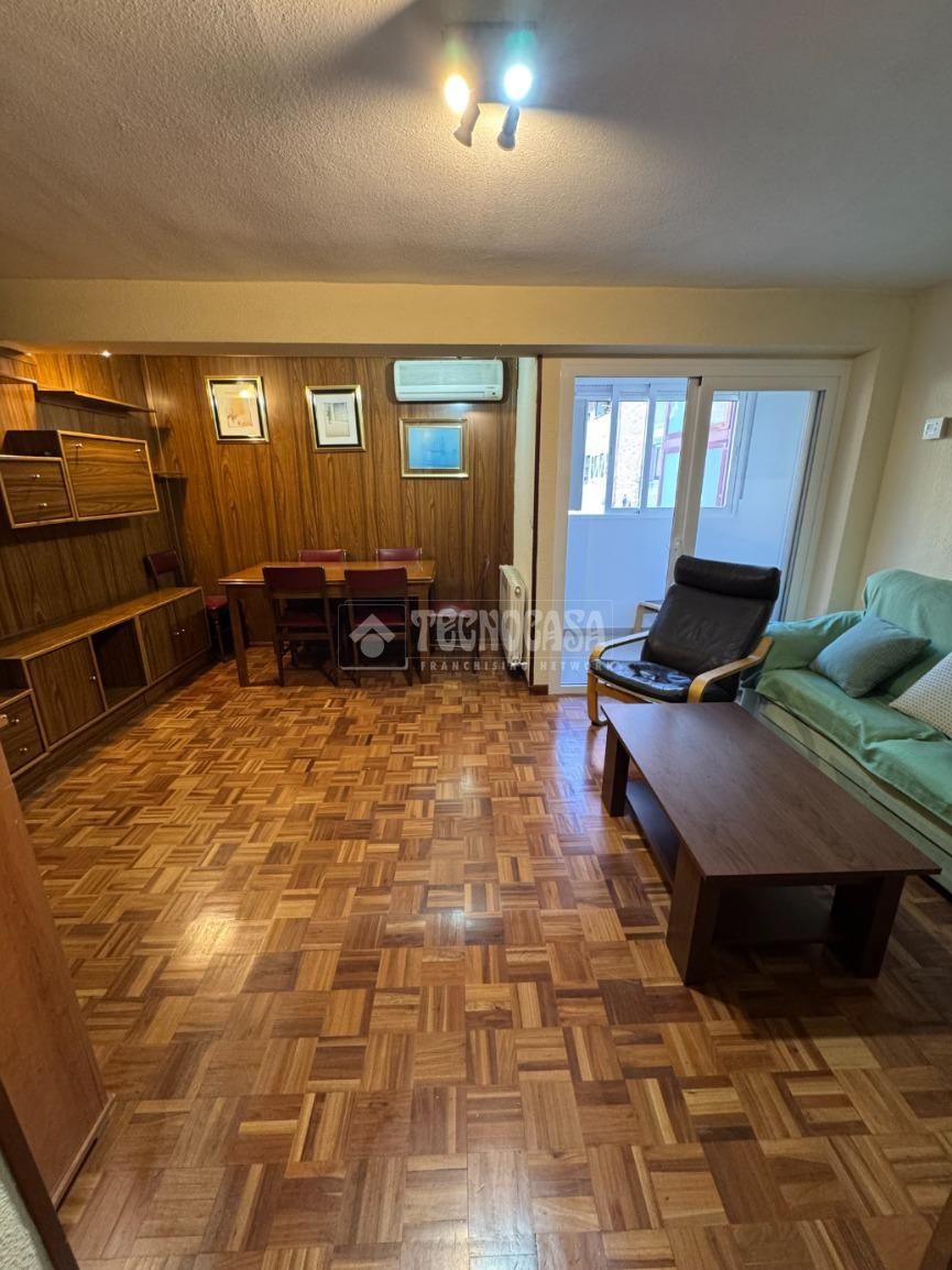 Flat for sale in  Madrid Capital  with Air Conditioner, Heating and Terrace