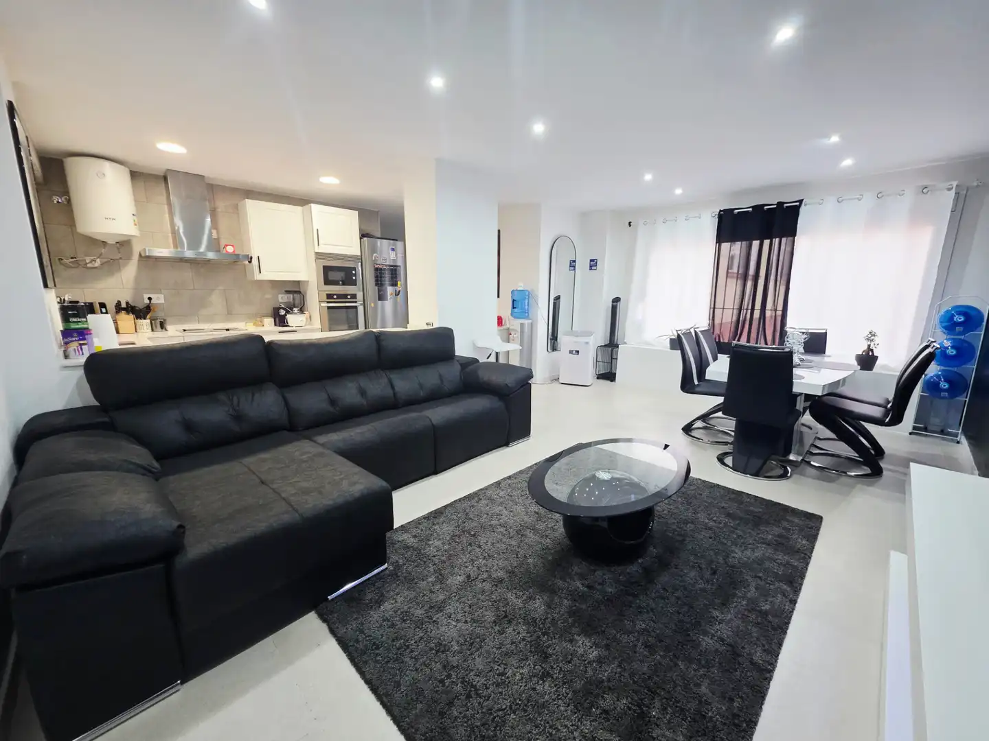 Living room of Ground floor for sale in Sabadell  with Furnished, Oven and Washing machine