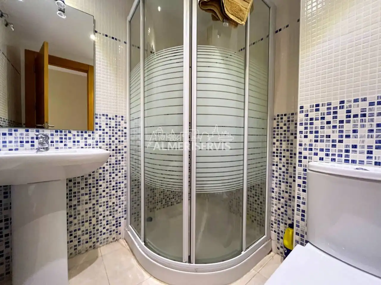 Baño de Piso en venta en El Ejido con Aire acondicionado, Terraza y Trastero