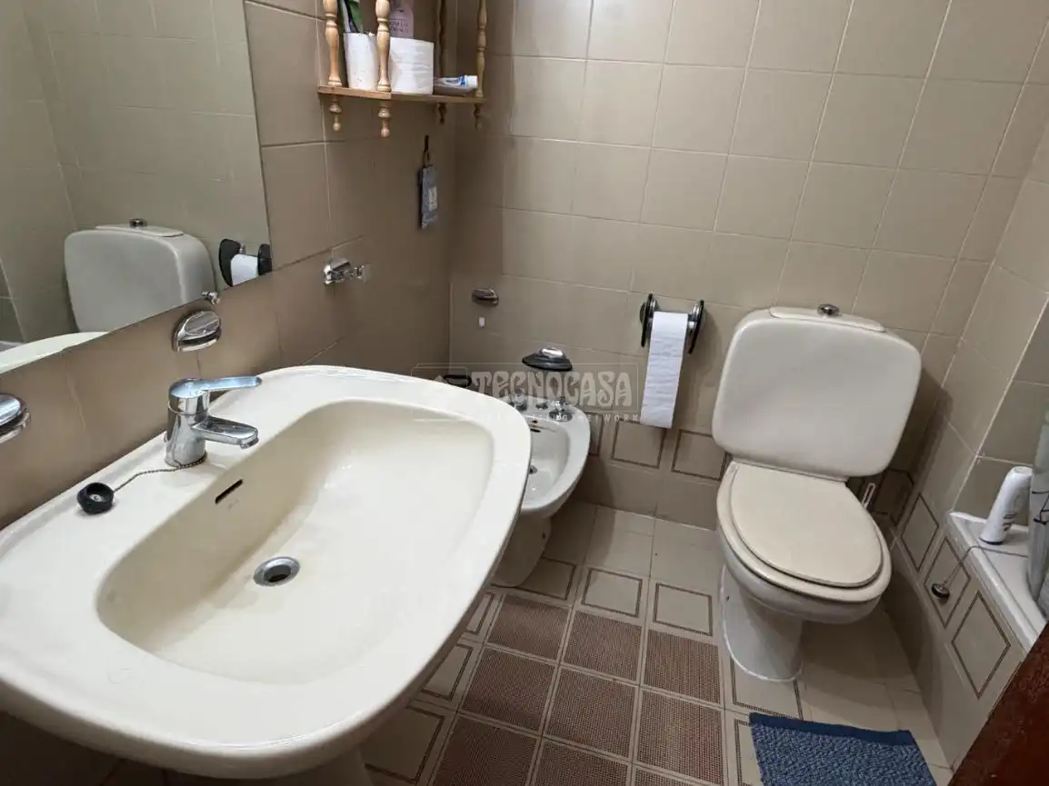 Baño de Piso en venta en Madrid con Aire acondicionado, Calefacción y Parquet