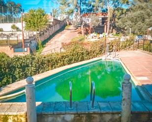 Piscina de Casa o xalet en venda en  Córdoba Capital amb Jardí privat, Terrassa i Traster